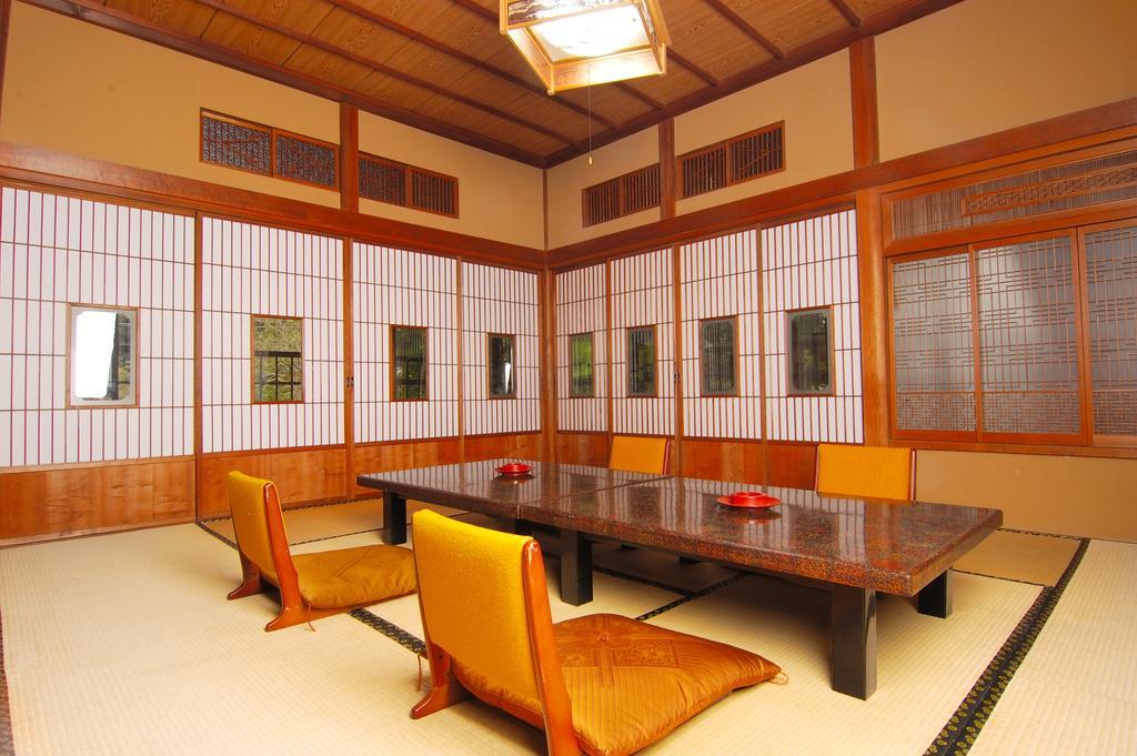 Sansou Nagisa Hotel Isehara Buitenkant foto