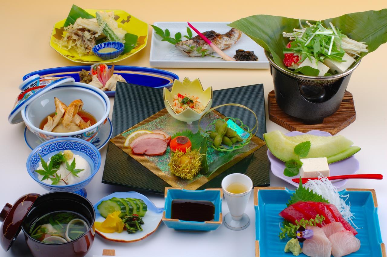 Sansou Nagisa Hotel Isehara Buitenkant foto