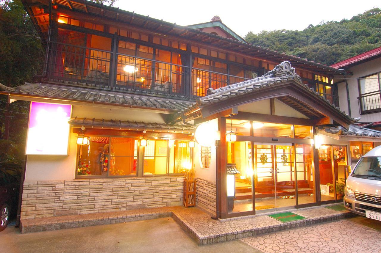 Sansou Nagisa Hotel Isehara Buitenkant foto